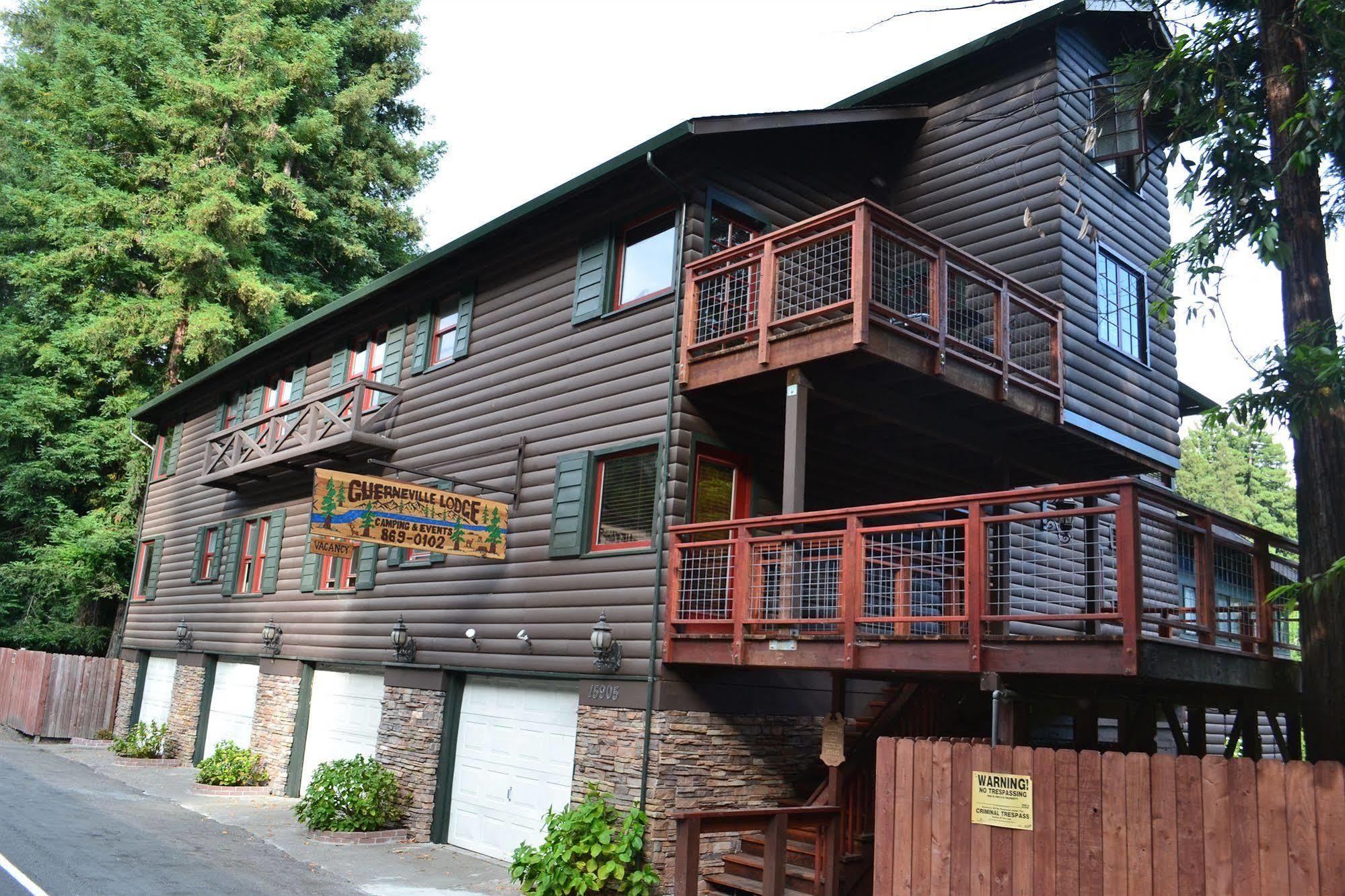 Guerneville Lodge 3*