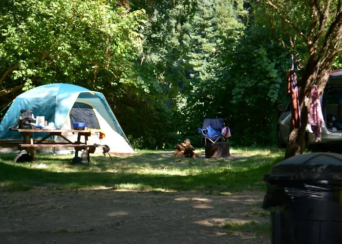 Guerneville Lodge