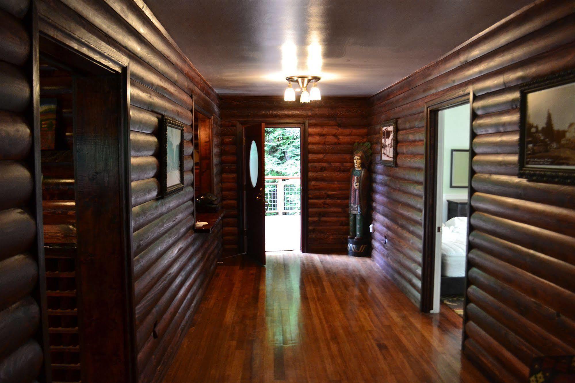Guerneville Lodge Hotel 3*