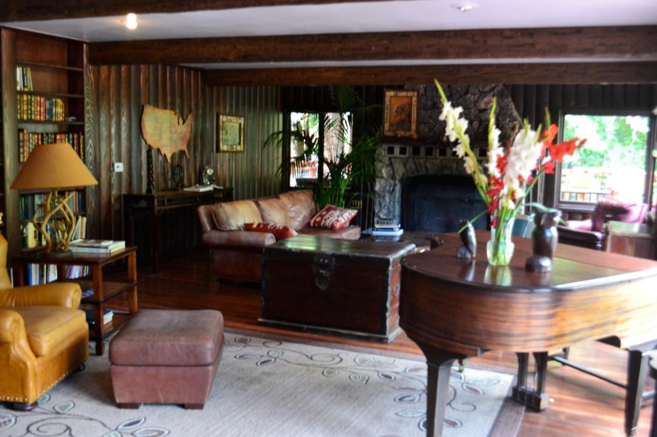Guerneville Lodge 3*